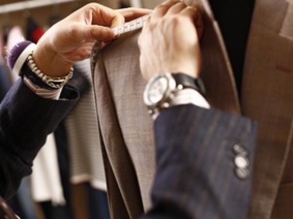 Blue Chic Tailor Hoi An – Bespoke vs Ready-to-Wear: Why Custom Suits in Hoi An Are Worth It 2026